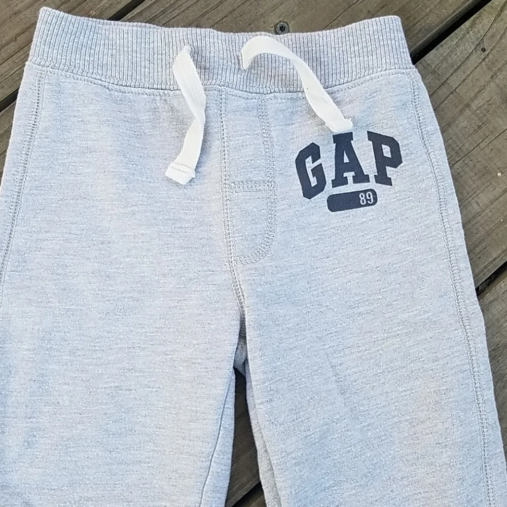 Baby Gap toddler 4 years sweatpants lot 2